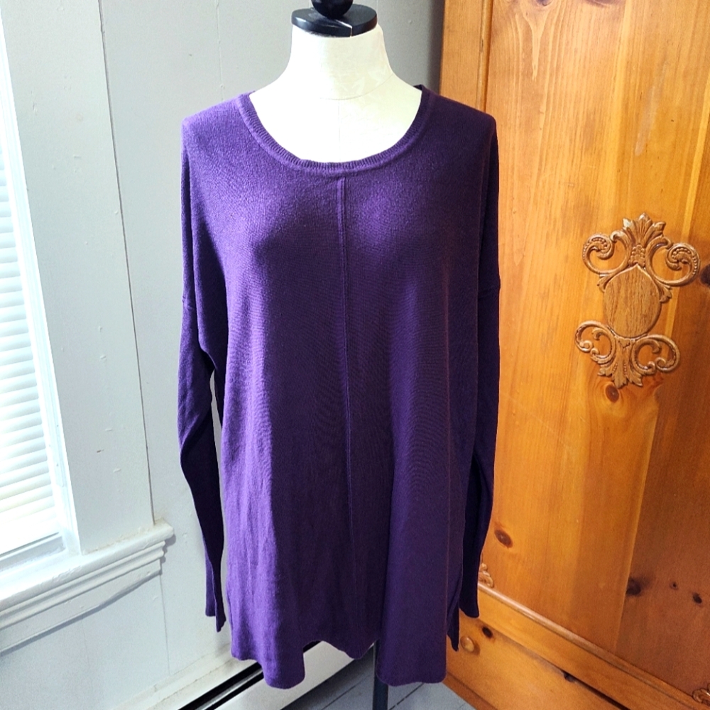Lightweight sweater